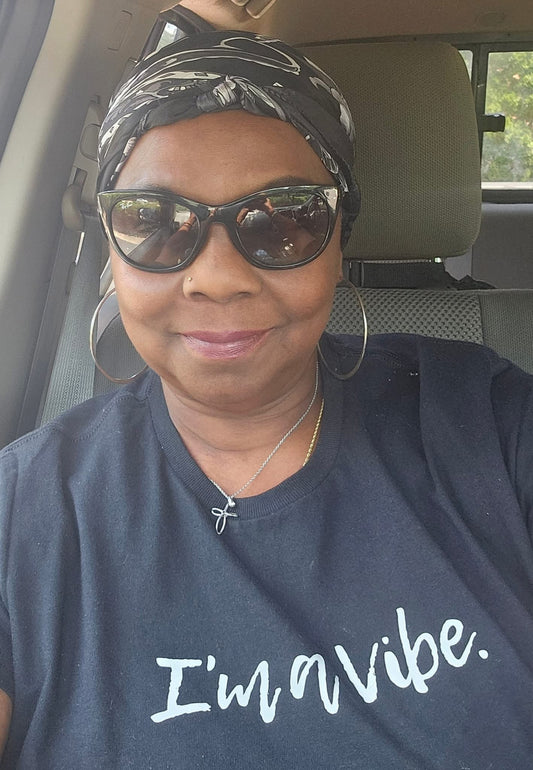Confidence Statement Shirt - I'm A Vibe - Unisex - Smith's Tees